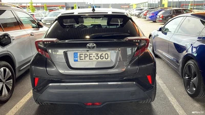 Toyota C-HR 1,2 T AWD Style Multidrive S 2018, photo 5/5