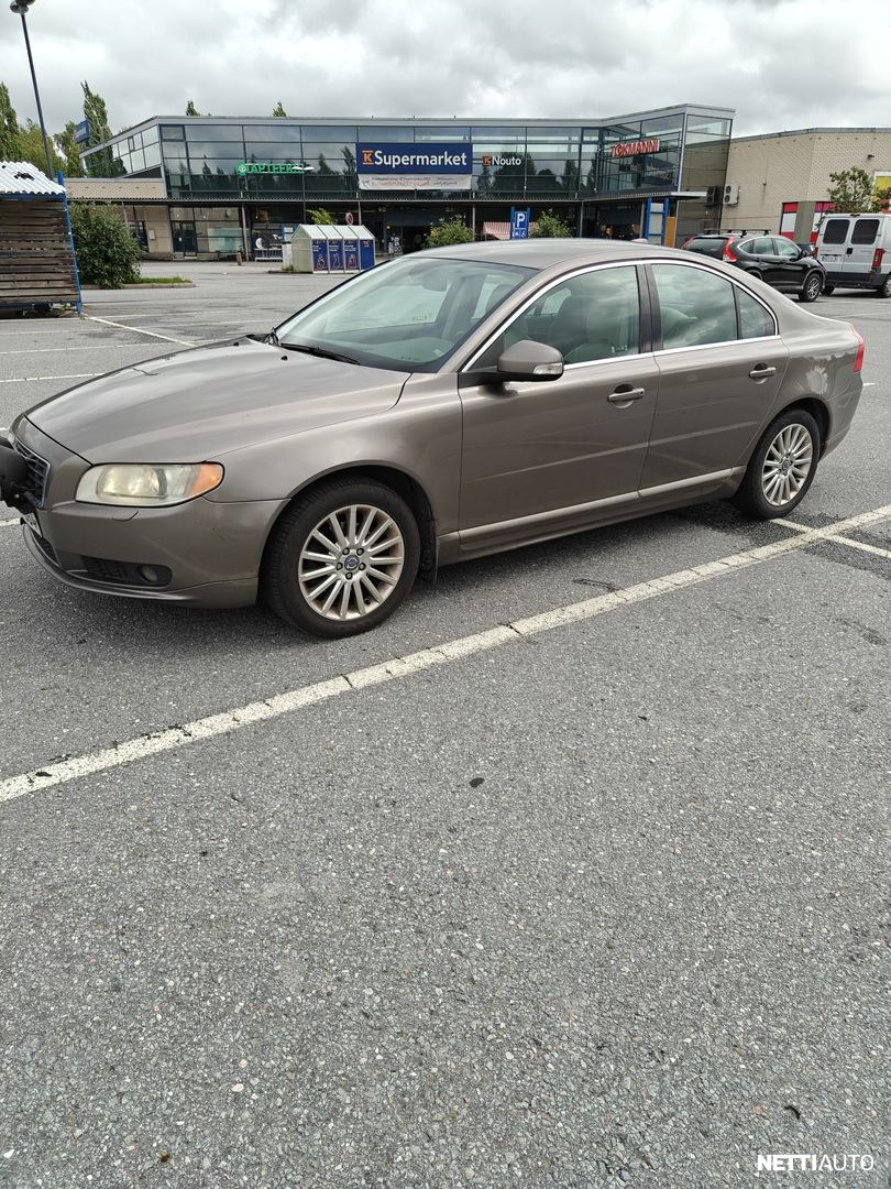 Volvo S80