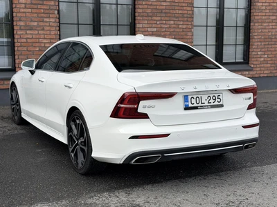 Volvo S60 T8 Twin Engine AWD Inscription 2020, photo 7/21