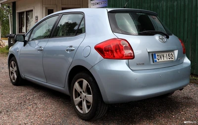 Toyota Auris 1,6 Dual VVT-i Linea Sol 2008, kuva 5/16