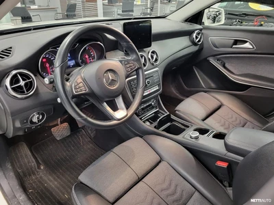Mercedes-Benz GLA 180 A Premium Business 2017, kuva 4/6