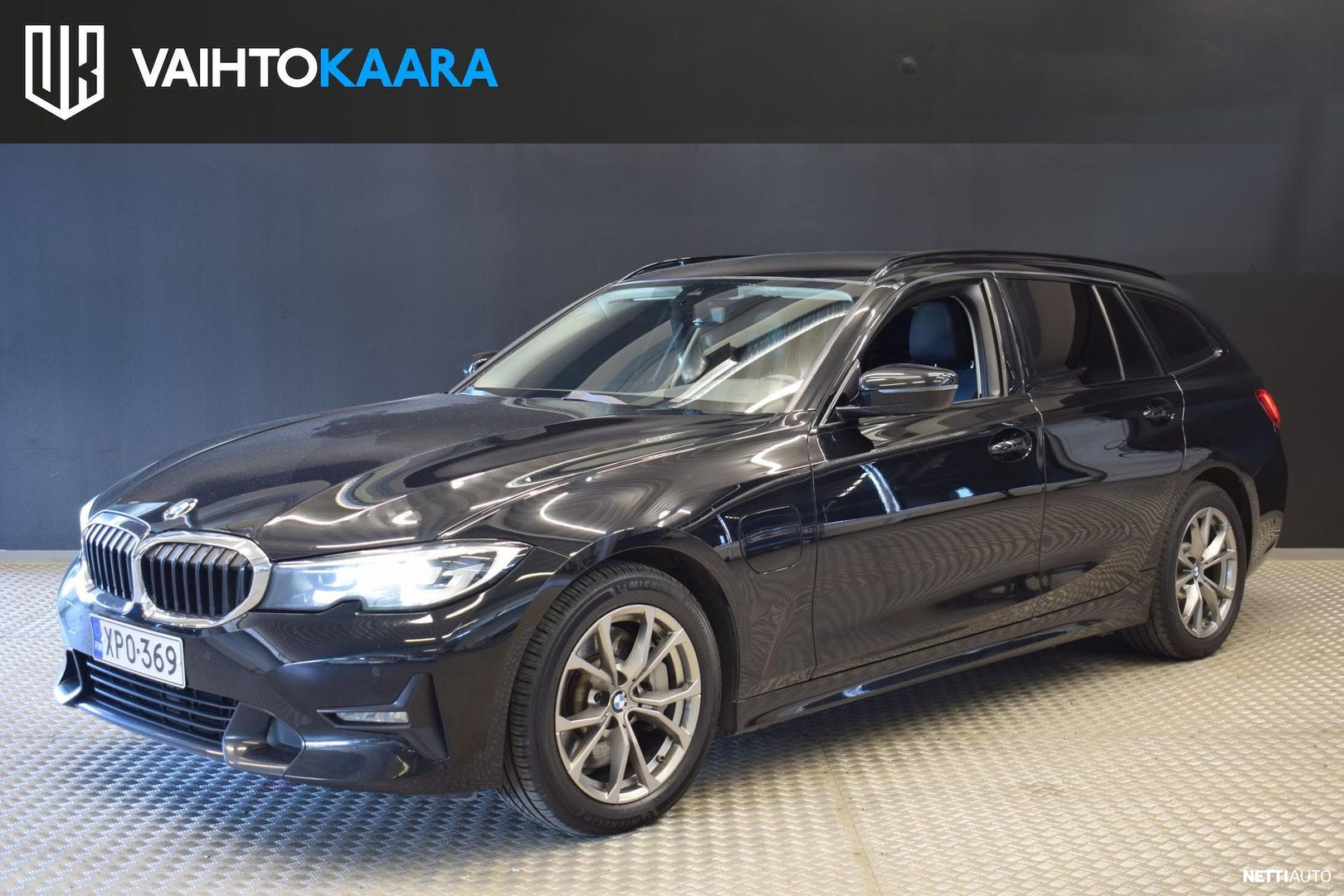 BMW 330