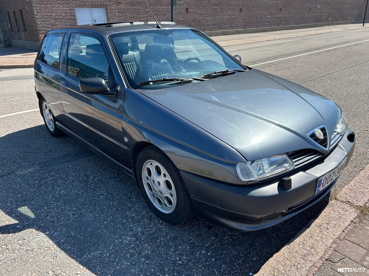 Alfa Romeo 145