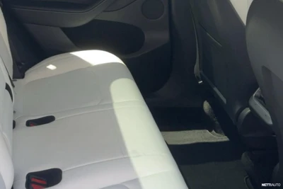 Tesla Model Y Long Range 2022, kuva 5/8