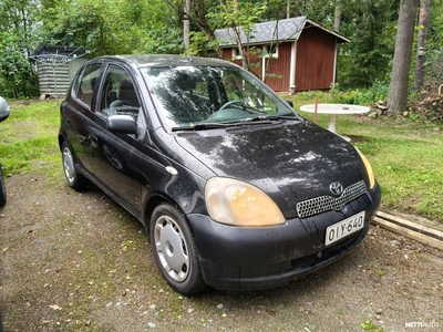 Toyota Yaris 2001, photo 2/10