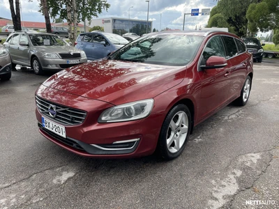 Volvo V60 2016, photo 6/10