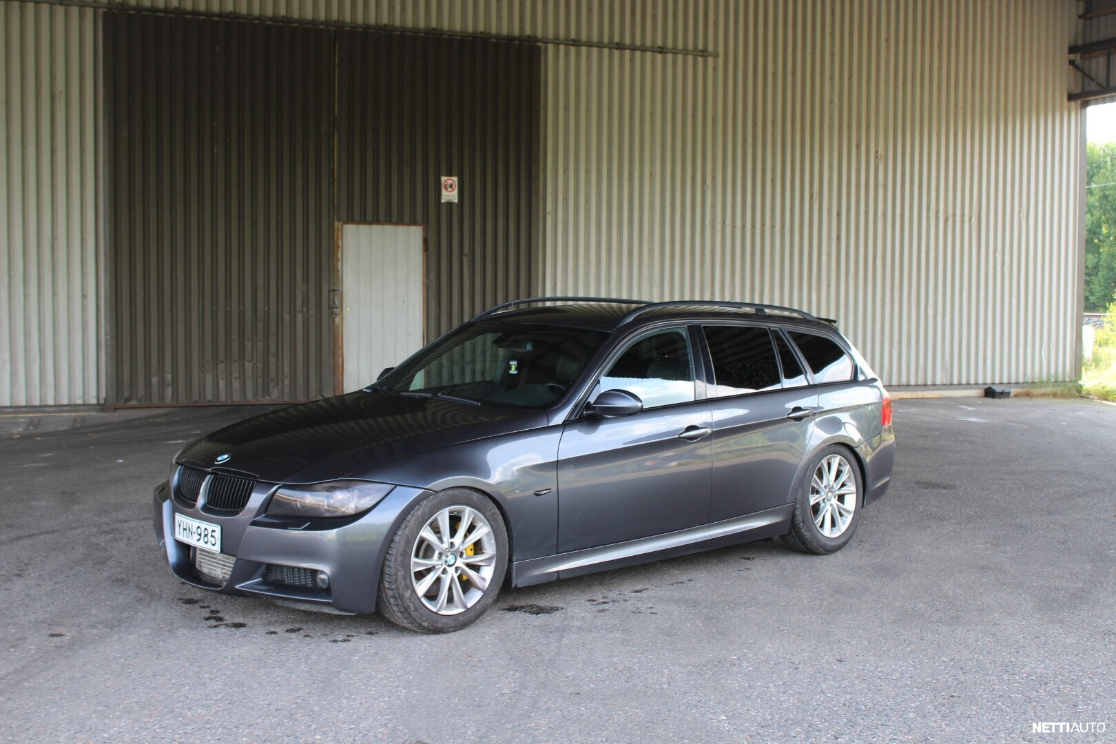 BMW 335