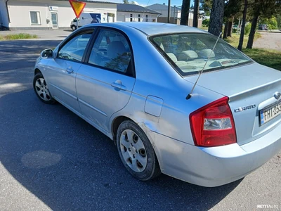 Kia Cerato 2006, kuva 4/5