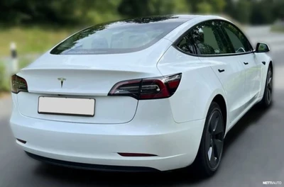 Tesla Model 3 Standard Range Plus 2022, photo 2/3