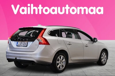 Volvo V60 T3 Momentum aut 2014, kuva 7/23