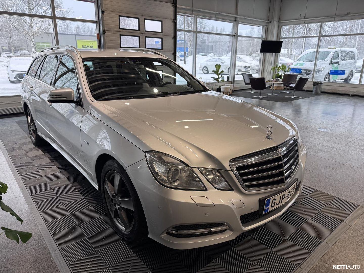Mercedes-Benz E