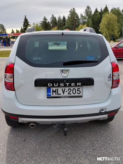 Dacia Duster Facelift SUV 1.5 dCi 4x4 2014, kuva 3/10