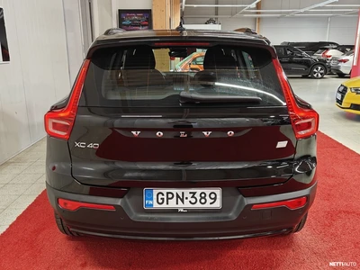 Volvo XC40 2023, photo 4/10
