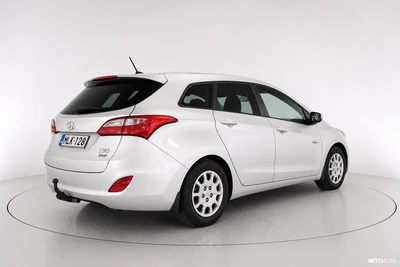 Hyundai i30 1,6 GDI 6MT ISG Comfort Plus 2014, kuva 2/4