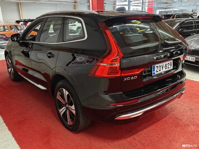 Volvo XC60 2023, photo 7/34