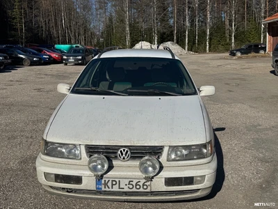 Volkswagen Passat 1996, photo 2/10
