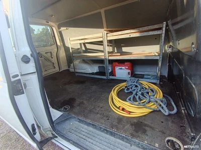 Volkswagen Transporter 2011, kuva 7/8
