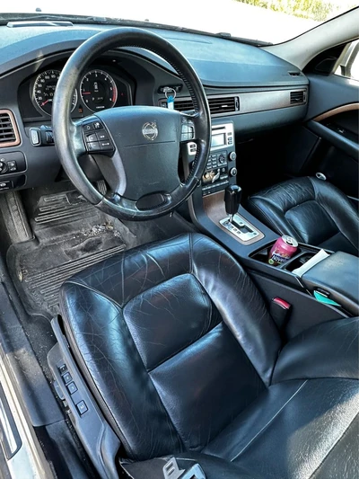 Volvo V70 2,4D Summum aut 2008, kuva 7/12