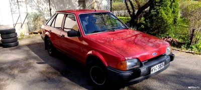 Ford Escort Ghia 1987, kuva 6/13