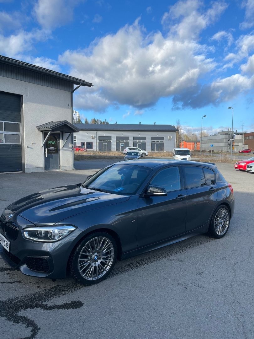 BMW M140i