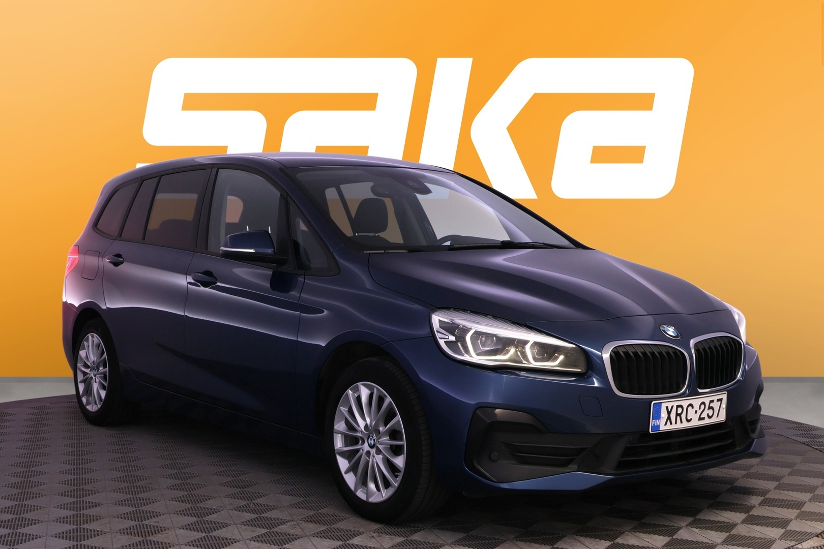 BMW 218