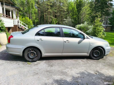 Toyota Avensis 2004, kuva 3/8