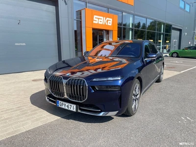 BMW i7 G70 xDrive 60 2023, photo 2/5