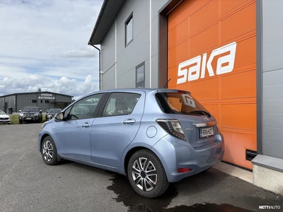 Toyota Yaris Hybrid Linea Sol 5ov 2013, kuva 2/8