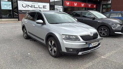 Skoda Octavia 2,0 TDI 184 4x4 Scout DSG 2015, kuva 2/8