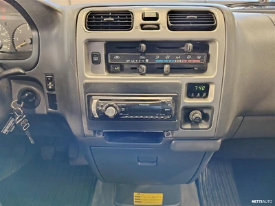 Toyota Hiace 2,5 D-4D 117 5ov 4WD 2008, photo 7/12