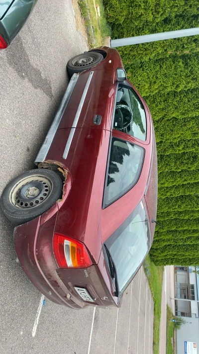 Opel Astra 1,6 8V Club 5d 1999, kuva 3/5