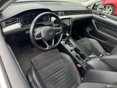 Volkswagen Passat 2020, photo 4/14