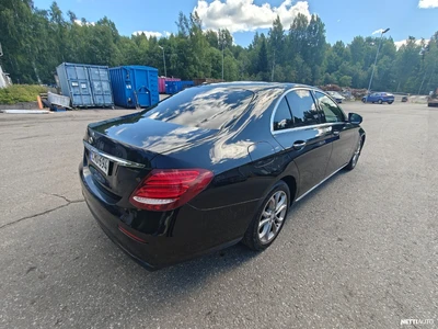 Mercedes-Benz E d Business 2019, photo 7/21