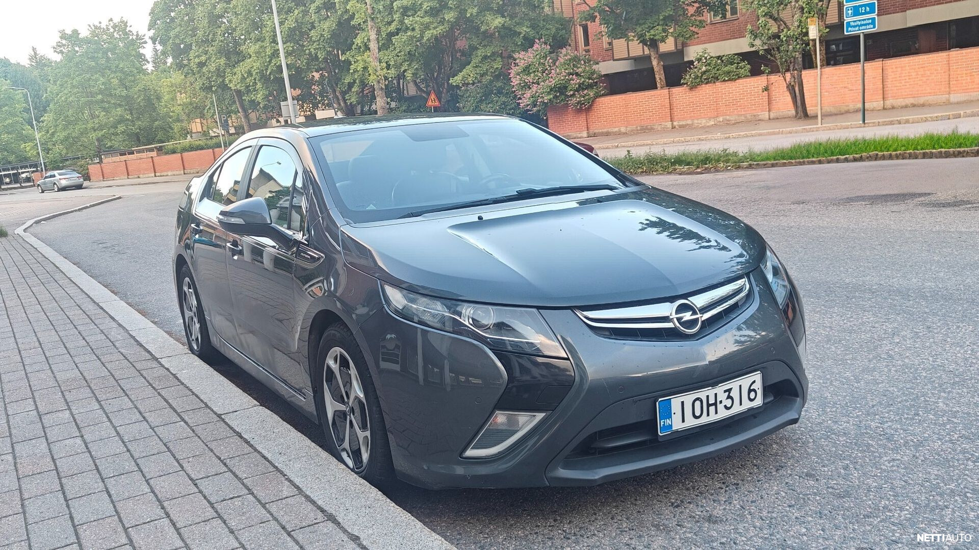 Opel Ampera