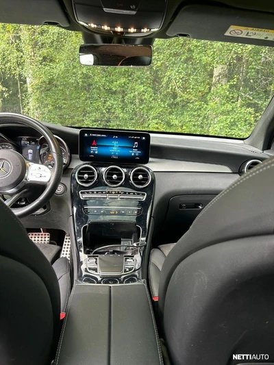 Mercedes-Benz GLC 2020, photo 7/15