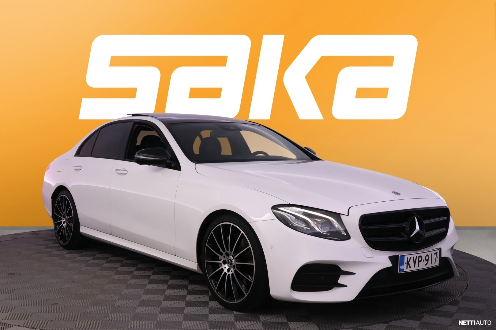 Mercedes-Benz E 200 d T A Premium Business AMG-Styling