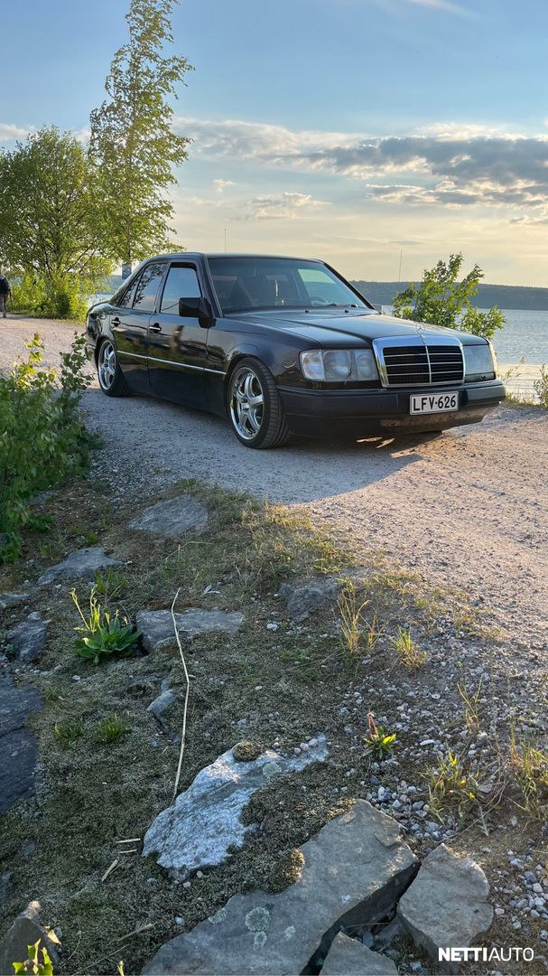 Mercedes-Benz 200