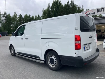 Toyota Proace L2 2,0 D 145 4x4 5-ovinen 2022, photo 2/3