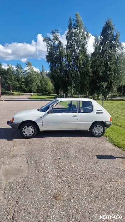 Peugeot 205 1987, kuva 5/10
