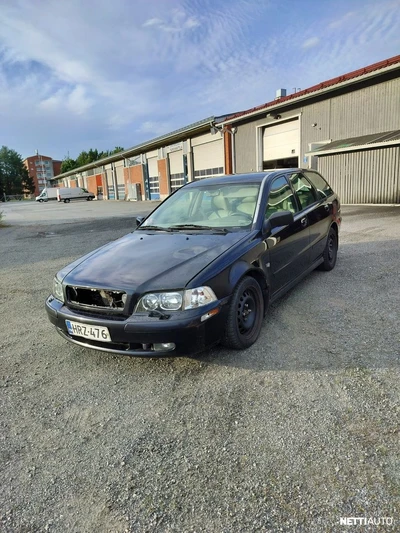 Volvo V40 2004, photo 1/7