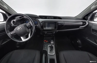 Toyota Hilux 2020, photo 7/36