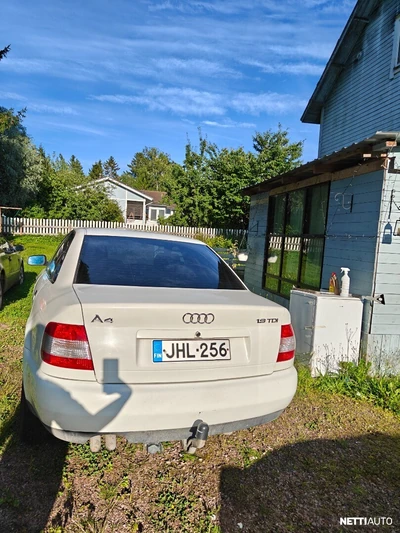 Audi A4 1996, photo 4/9