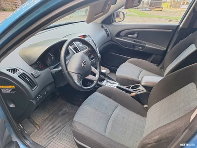 Kia Ceed 1,6 CRDi Active SW A/T 2010, kuva 4/5