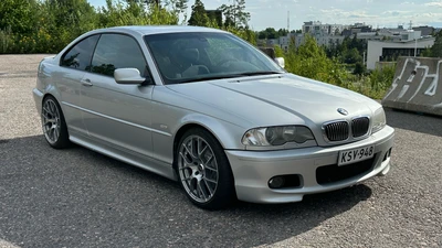 BMW 330 Ci Coupe 2001, kuva 2/9