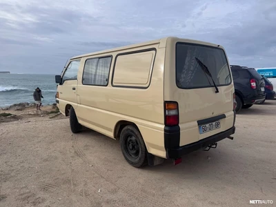 Mitsubishi L300 2,5 D RWD 3h 1992, kuva 2/10