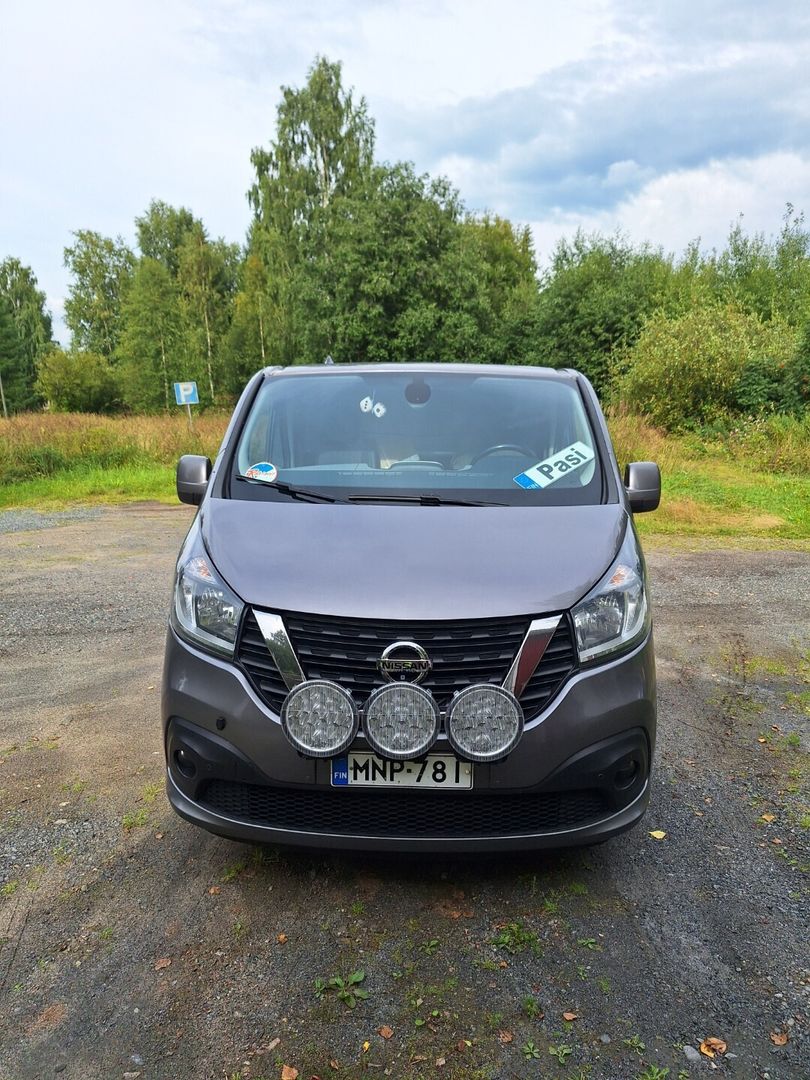 Nissan NV300