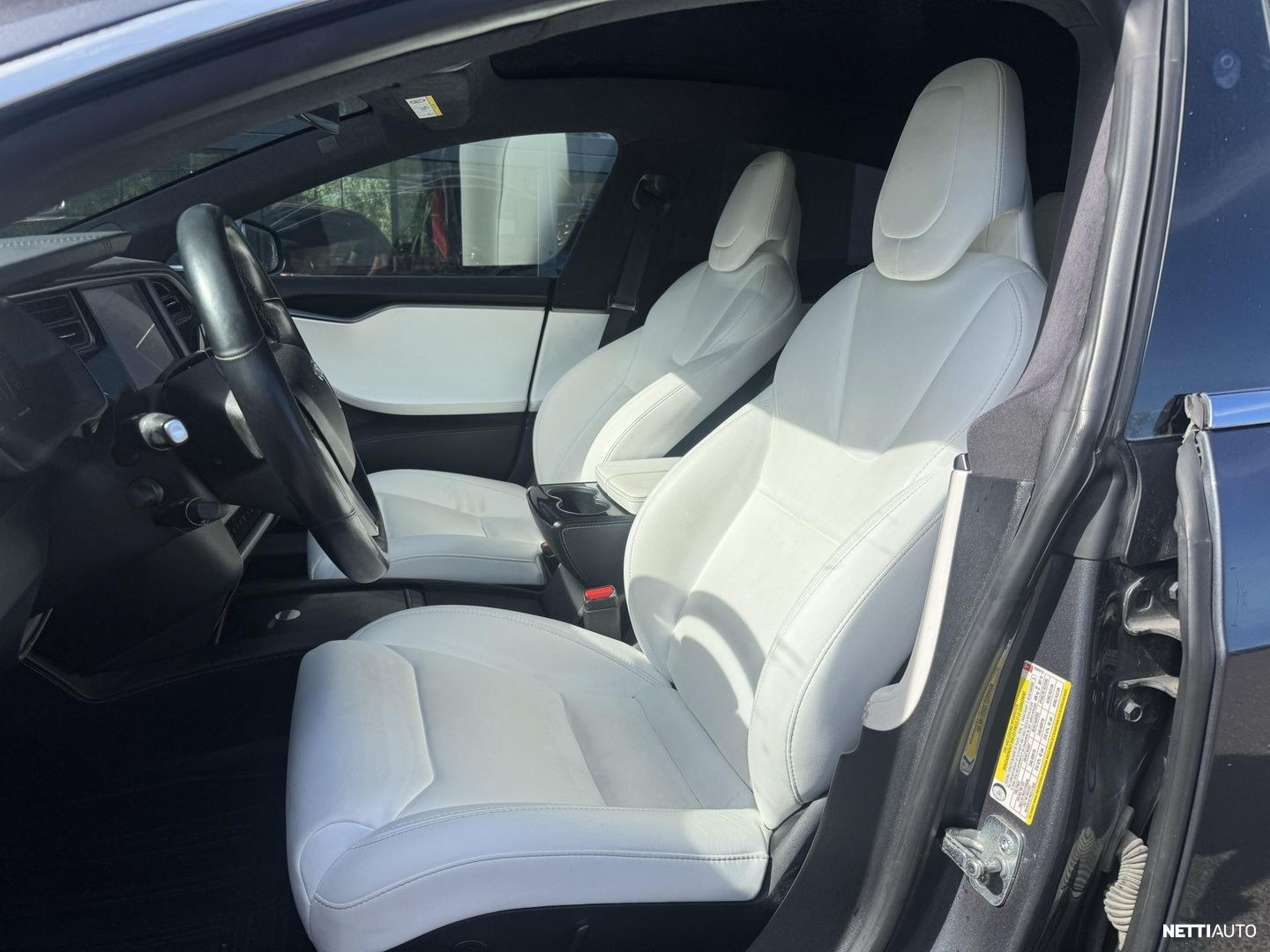 Tesla Model S 2020, kuva 6/17