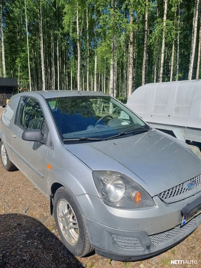 Ford Fiesta Van Pakettiauto 2006, photo 2/6