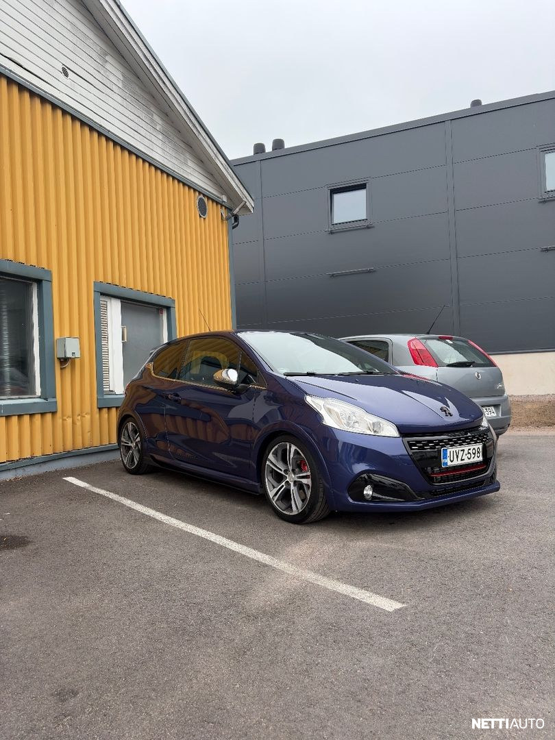 Peugeot 208