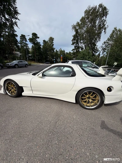 Mazda RX-7 1996, photo 3/7